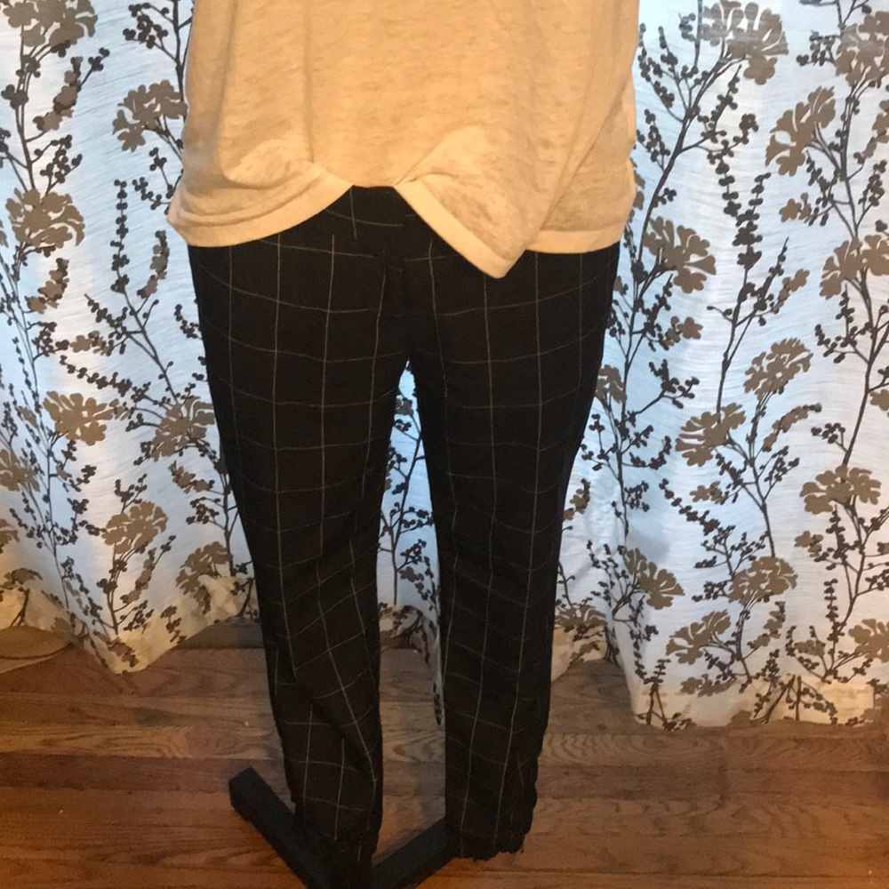 Soft pants! Window pane print!